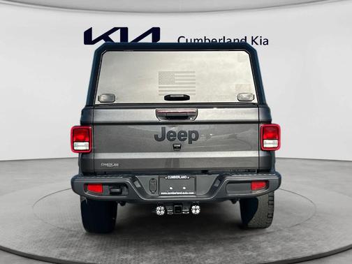 Granite Crystal Clearcoat Metallic 2025 Jeep Gladiator Sport