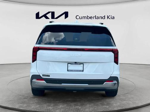 Snow White Pearl 2026 Kia Carnival SX