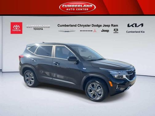 Fusion Orange 2026 Kia Seltos LX