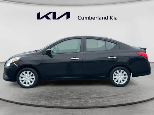 Super Black 2019 Nissan Versa 1.6 SV
