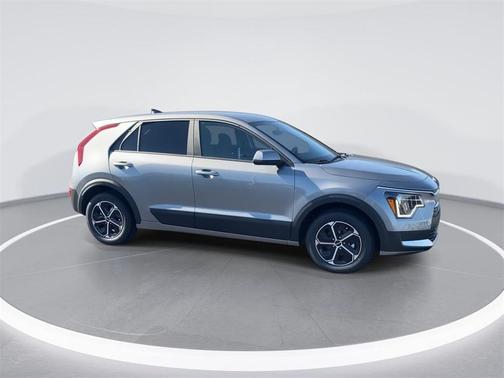 2025 Kia Niro LX