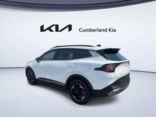 Snow White Pearl 2026 Kia Sportage Hybrid EX