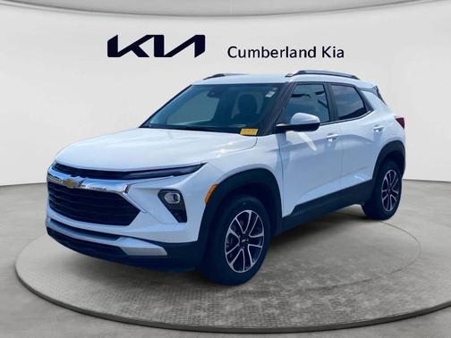 Summit White 2025 Chevrolet Trailblazer LT