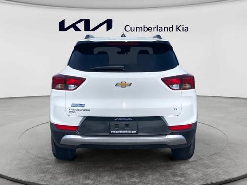 Summit White 2025 Chevrolet Trailblazer LT
