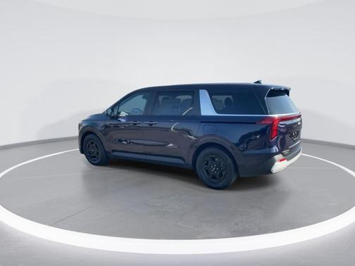 2026 Kia Carnival LX