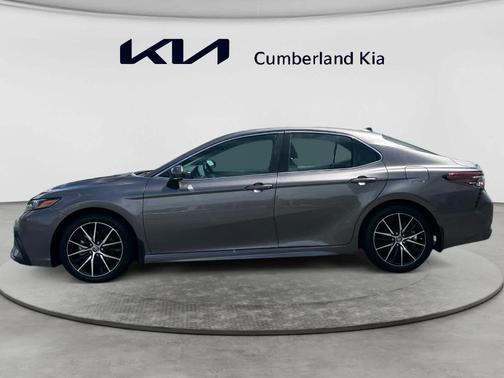 Predawn Gray Mica 2024 Toyota Camry SE