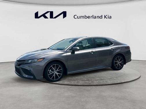 Predawn Gray Mica 2024 Toyota Camry SE