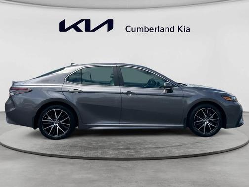 Predawn Gray Mica 2024 Toyota Camry SE