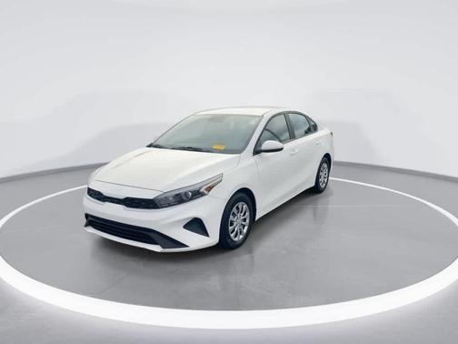 2022 Kia Forte FE