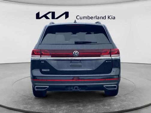 Deep Black Pearl Effect 2025 Volkswagen Atlas 2.0T SE