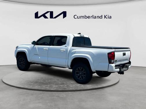 Ice 2023 Toyota Tacoma SR5