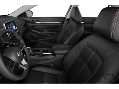 Black 2022 Nissan Altima 2.5 SR