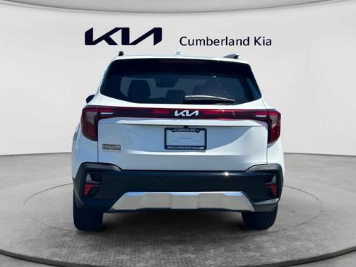 Snow White Pearl 2026 Kia Seltos EX