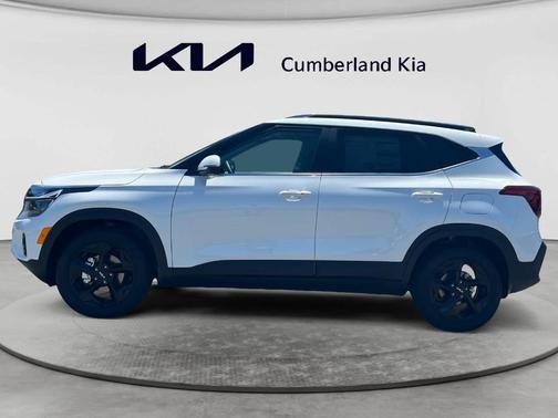 Snow White Pearl 2026 Kia Seltos EX