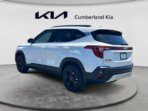 Snow White Pearl 2026 Kia Seltos EX