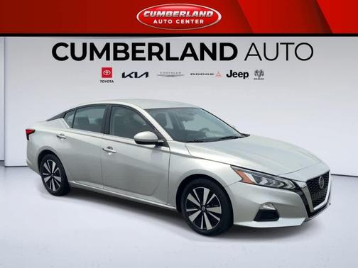 Brilliant Silver Metallic 2022 Nissan Altima 2.5 SV