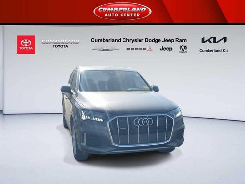 Samurai Gray Metallic 2024 Audi Q7 45 Premium Plus