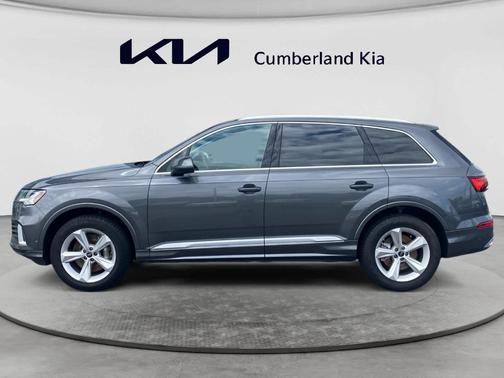 Samurai Gray Metallic 2024 Audi Q7 45 Premium Plus