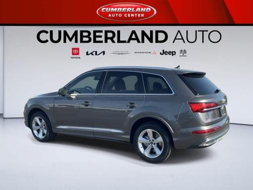 Samurai Gray Metallic 2024 Audi Q7 45 Premium Plus