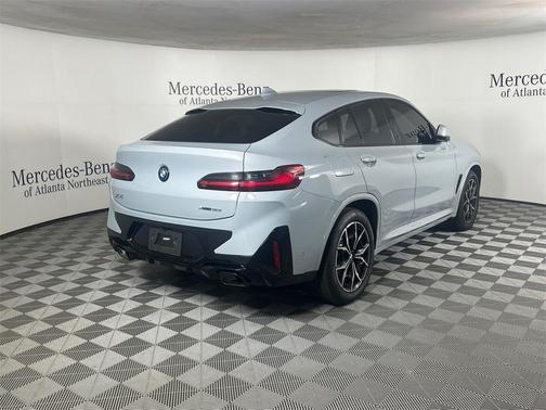 2023 BMW X4 xDrive30i