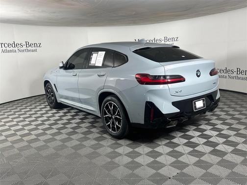 2023 BMW X4 xDrive30i