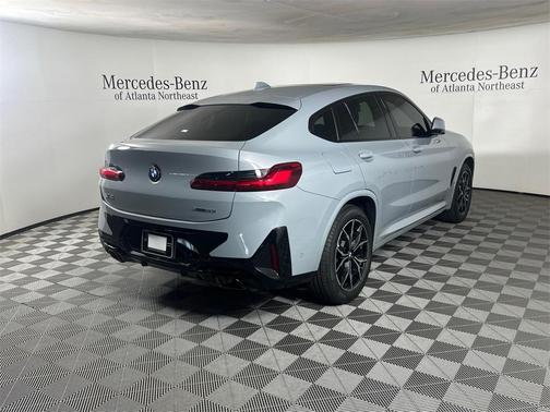 2023 BMW X4 xDrive30i