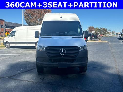 Arctic 2026 Mercedes-Benz Sprinter 2500 170 WB High Roof Extended Cargo