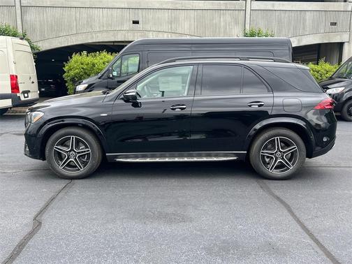 2025 Mercedes-Benz GLE 450e Base 4MATIC
