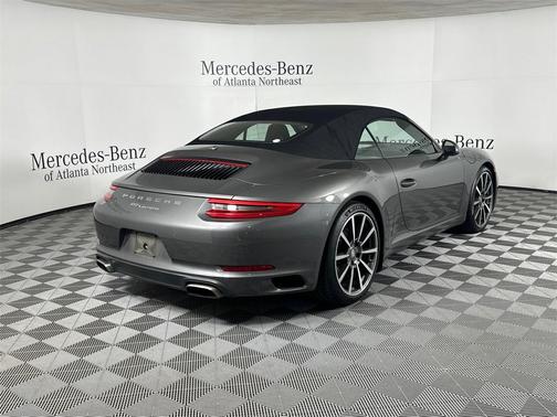 2017 Porsche 911 Carrera