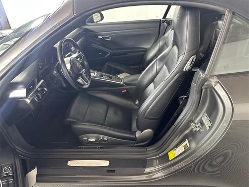 2017 Porsche 911 Carrera