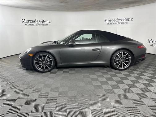 2017 Porsche 911 Carrera