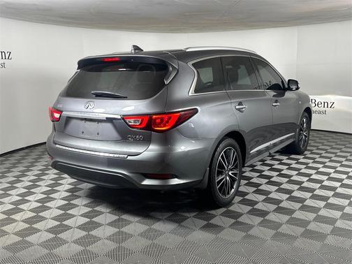 2016 INFINITI QX60 Base