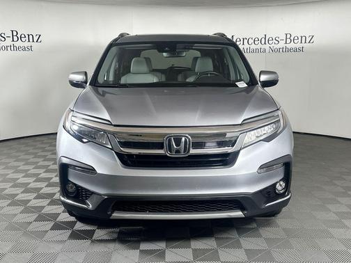 Lunar Silver Metallic 2022 Honda Pilot Touring 7-Passenger