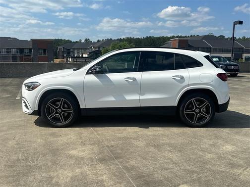 2025 Mercedes-Benz GLA 250 Base
