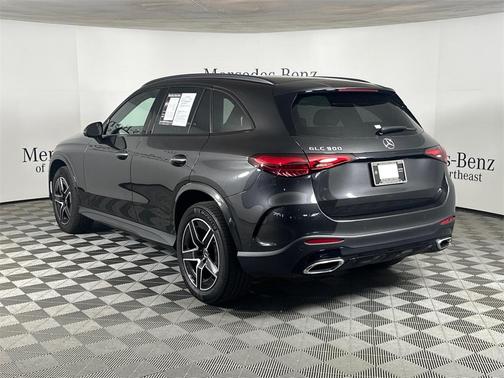 2025 Mercedes-Benz GLC 300 Base
