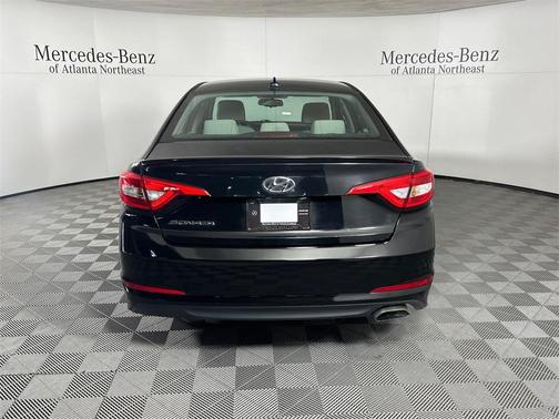 2017 Hyundai SONATA SE