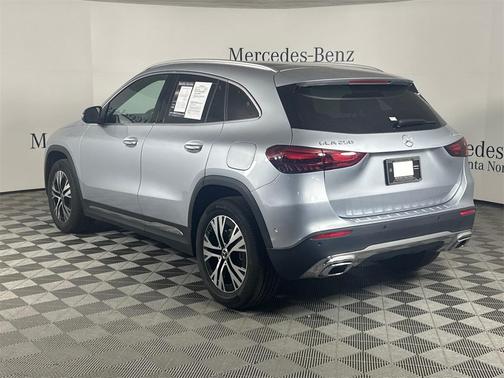 2025 Mercedes-Benz GLA 250 Base 4MATIC