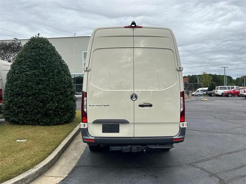 2024 Mercedes-Benz eSprinter 2500 170 WB High Roof Cargo