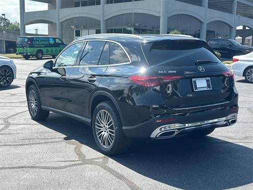 2025 Mercedes-Benz GLC 300 Base