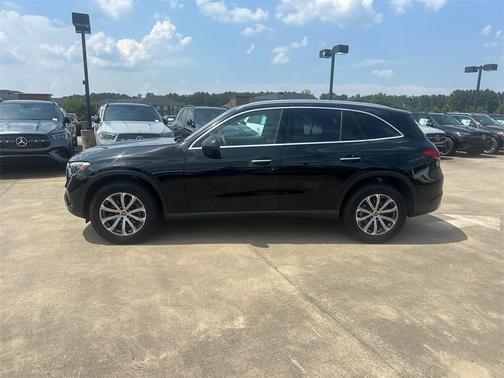 2025 Mercedes-Benz GLC 300 Base 4MATIC