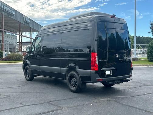 2025 Mercedes-Benz Sprinter 2500 144 WB Standard Roof Passenger