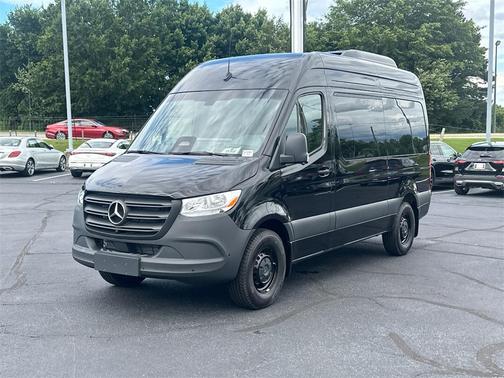 2025 Mercedes-Benz Sprinter 2500 144 WB Standard Roof Passenger