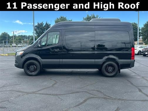 2025 Mercedes-Benz Sprinter 2500 144 WB Standard Roof Passenger