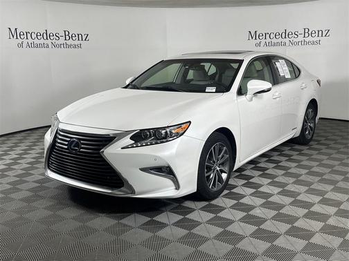 2017 Lexus ES 300h Base