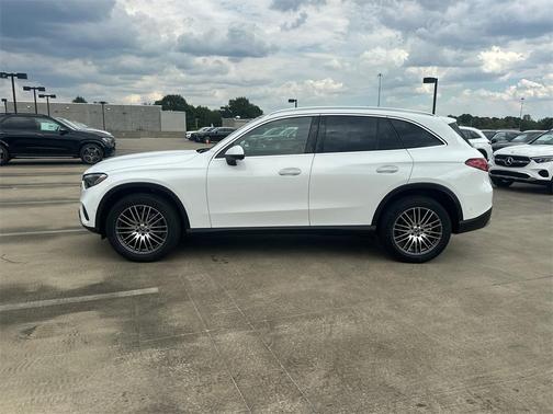 2026 Mercedes-Benz GLC 300 Base