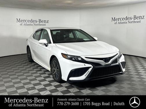 Ice 2023 Toyota Camry SE