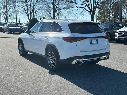 2026 Mercedes-Benz GLC 300 Base