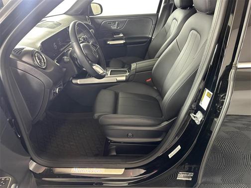 2024 Mercedes-Benz GLB 250 Base 4MATIC