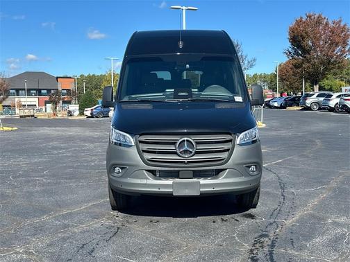 2025 Mercedes-Benz Sprinter 2500 144 WB Standard Roof Passenger