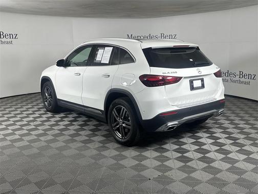 2025 Mercedes-Benz GLA 250 Base 4MATIC